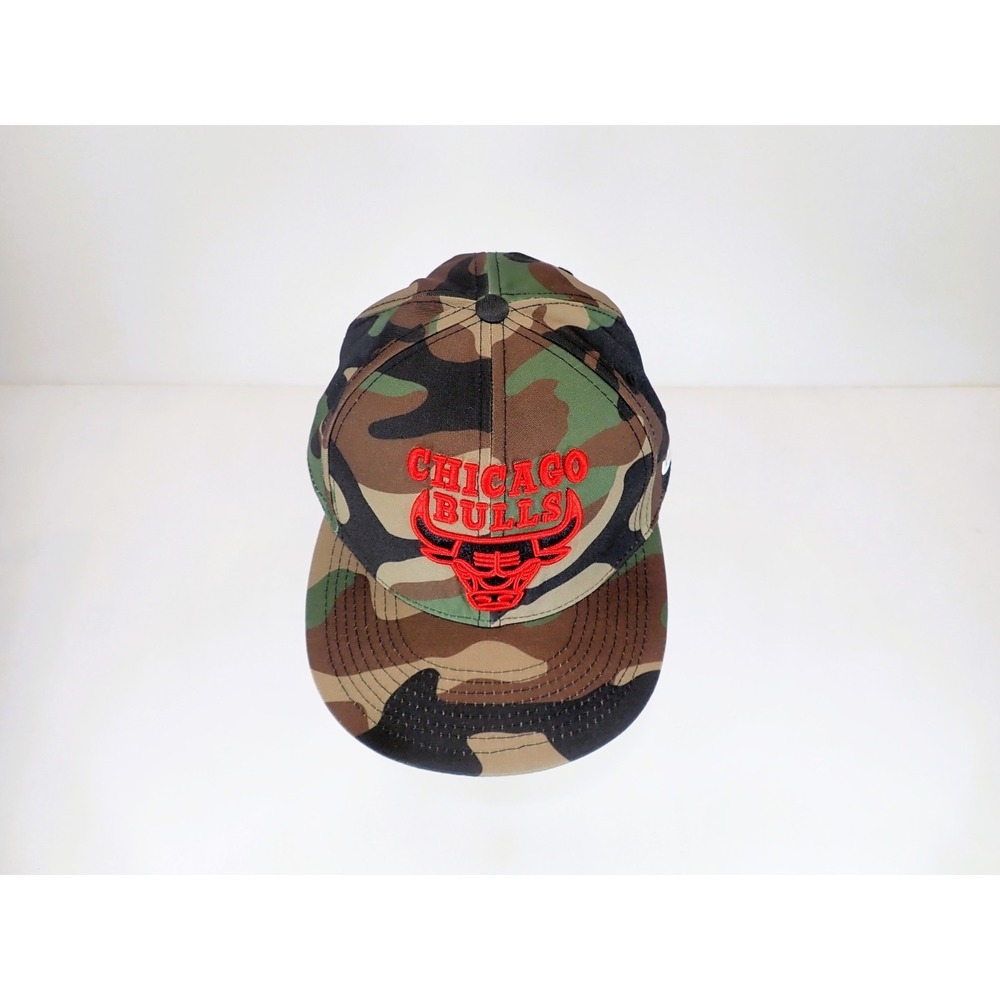 Ultra Game NBA Chicago Bulls Camo Snapback Hat Red Embroidered Adjustable Cap - Picture 2 of 9